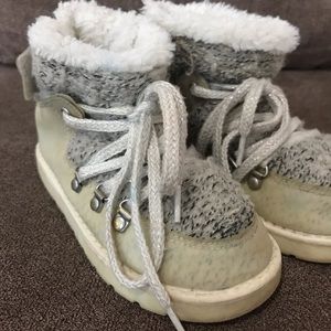 Zara Boots / Winter Boots